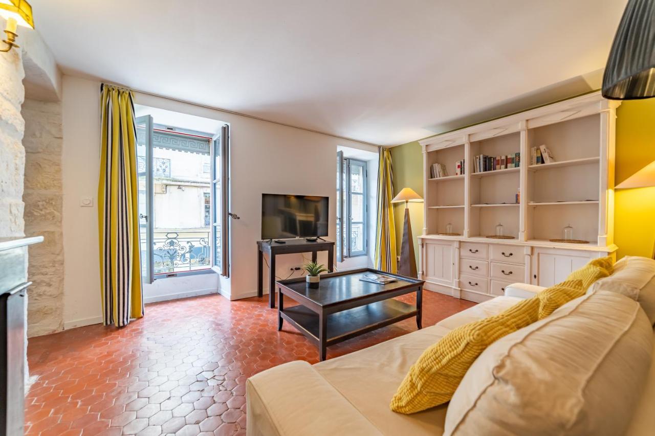 Appartement L'envoutement Provencal Au Coeur De L'ecusson - Nuit A